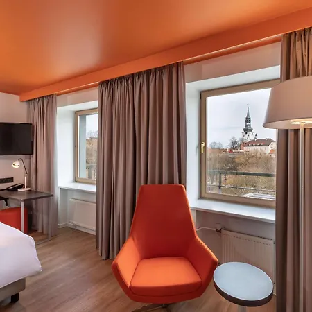 Park By Radisson Meriton Conference & Таллин