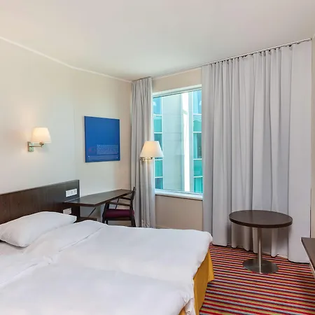 Park By Radisson Meriton Conference &