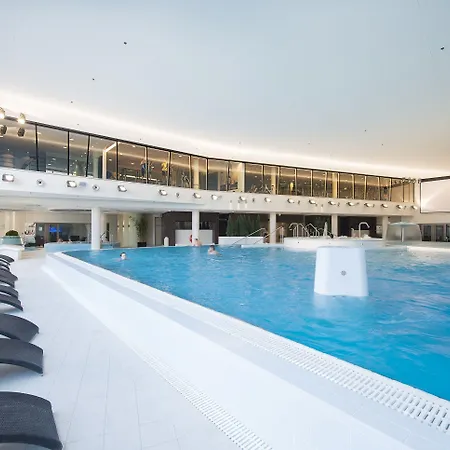 Szálloda Park By Radisson Meriton Conference & 4*