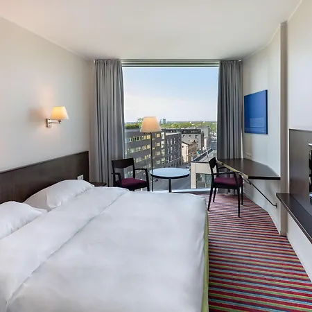 Park By Radisson Meriton Conference & 4* Таллин