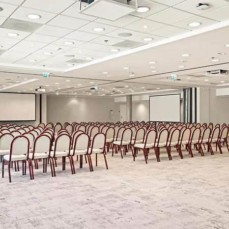 Park By Radisson Meriton Conference & Отель Таллин