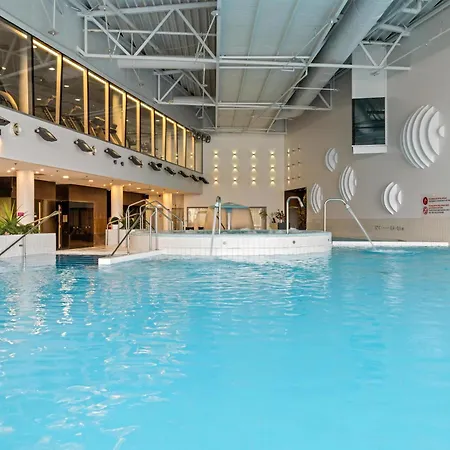 Отель Park By Radisson Meriton Conference & Таллин