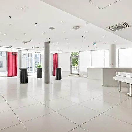 Park By Radisson Meriton Conference &