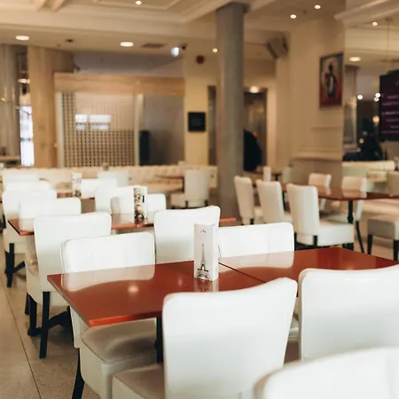 塔林梅丽顿雷迪森丽柏会议spa酒店 酒店 4*