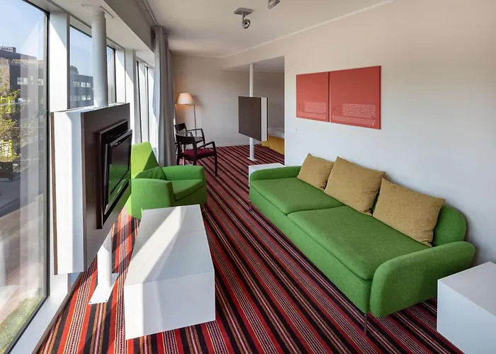 酒店 塔林梅丽顿雷迪森丽柏会议spa酒店 4*